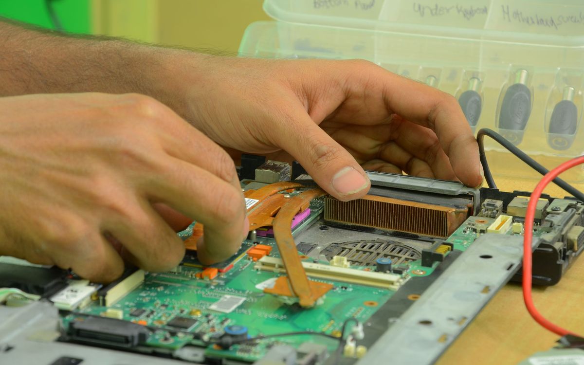 iPhone & Android Specialists